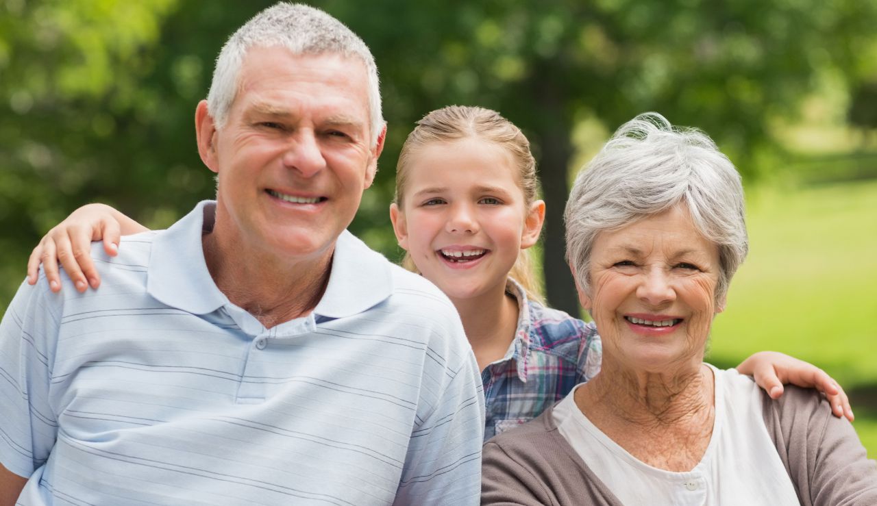 Rüyada Yaşlı Aile Hasta Büyüklerini Evde Görmek
