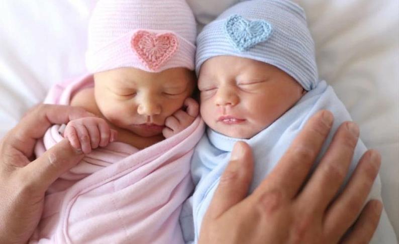 Rüyada Yeni Doğmuş İkiz Bebek Görmek