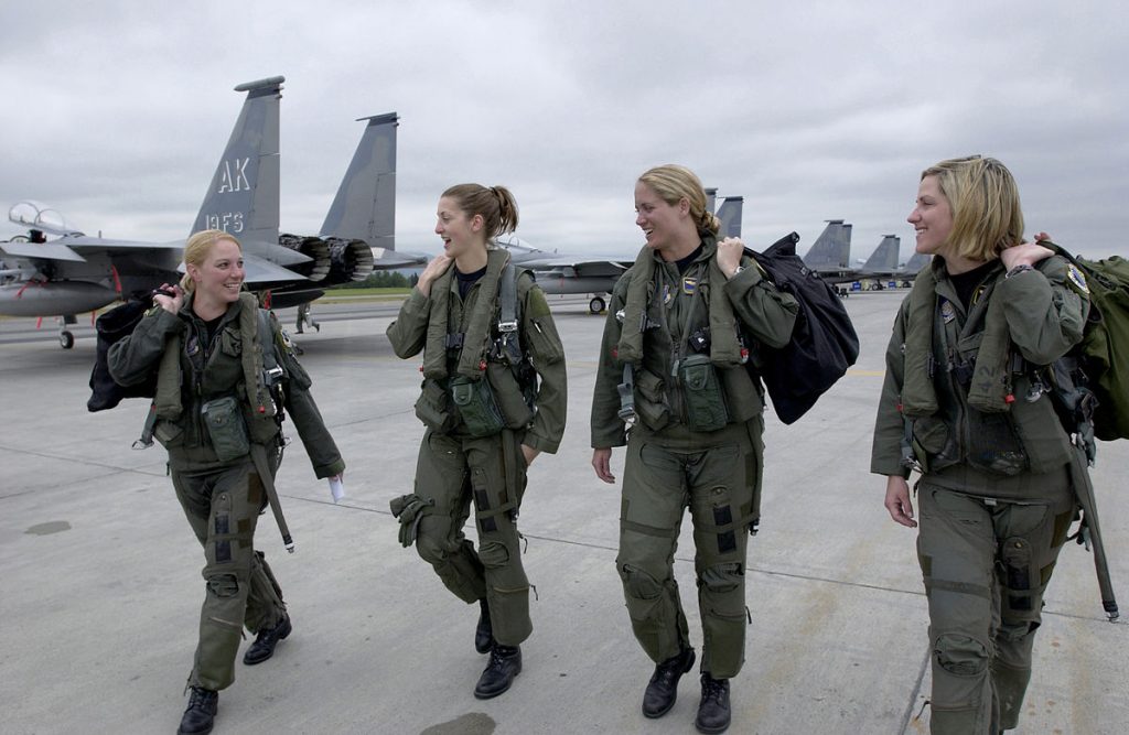 Rüyada Kadın Asker Görmek ve Konuşmak